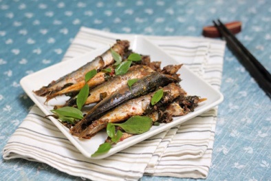 Đậm đà cá nục suôn kho 